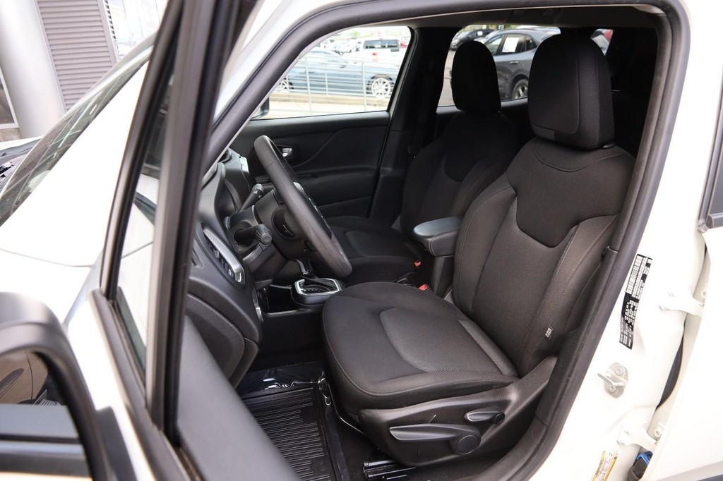 Jeep Renegade Vehicle Image 08