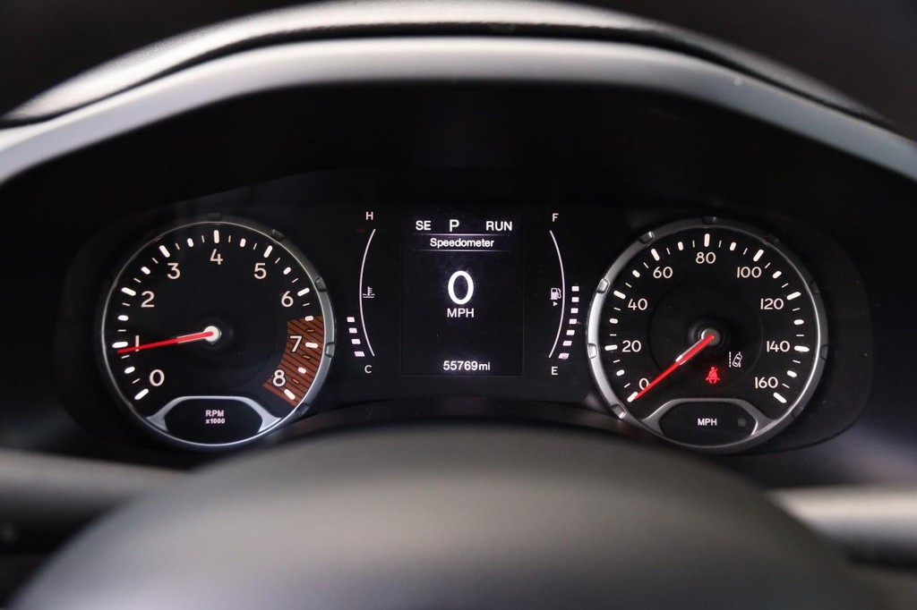 Jeep Renegade Vehicle Image 13