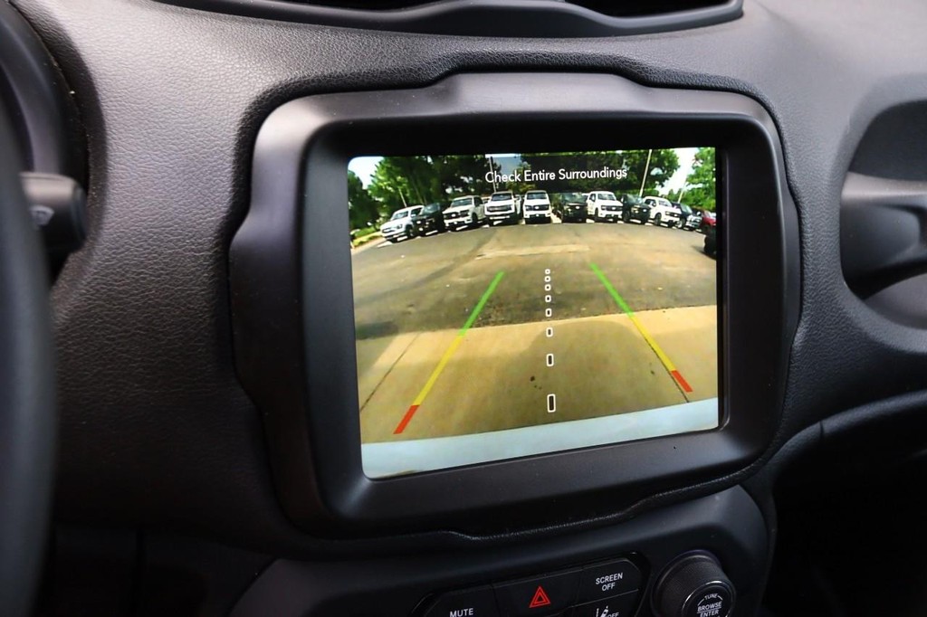 Jeep Renegade Vehicle Image 17