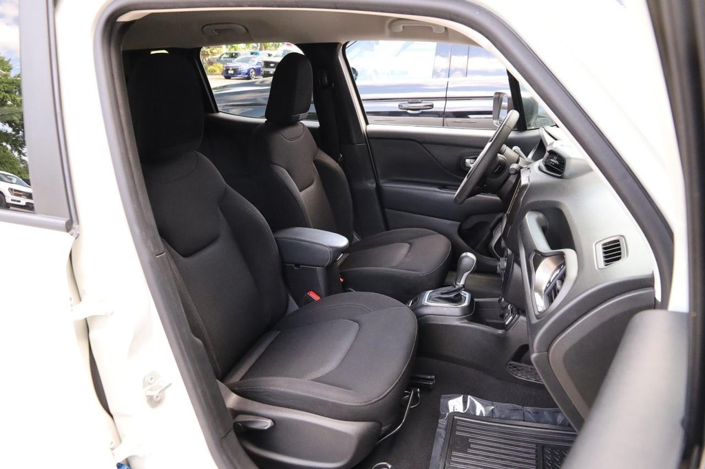 Jeep Renegade Vehicle Image 27