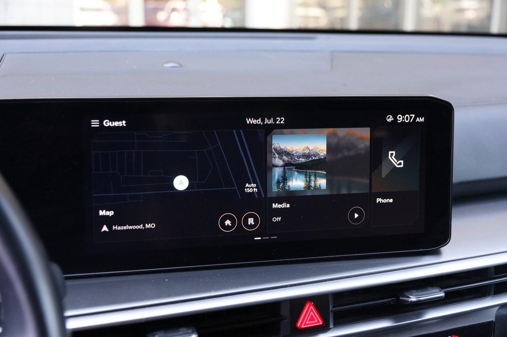 Kia Sorento Vehicle Image 18