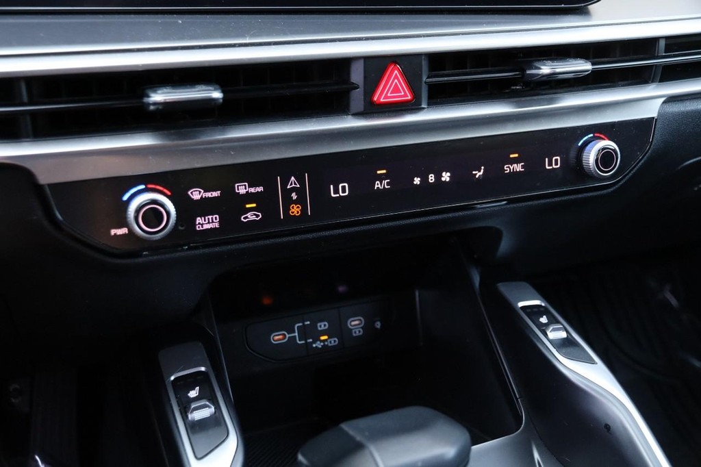 Kia Sorento Vehicle Image 20
