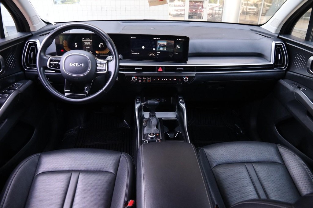 Kia Sorento Vehicle Image 26