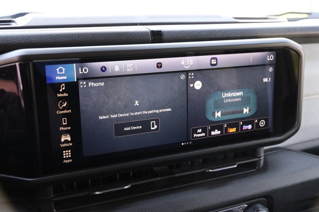 Jeep Wrangler 4xe Vehicle Full-screen Gallery Image 16