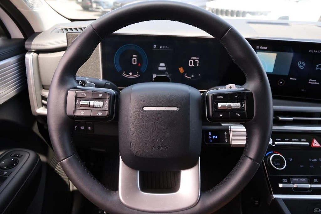 Hyundai Santa Fe Vehicle Image 12
