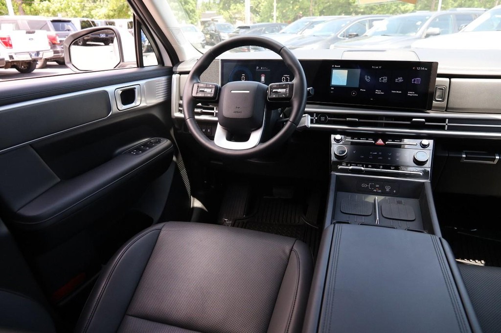 Hyundai Santa Fe Vehicle Image 24