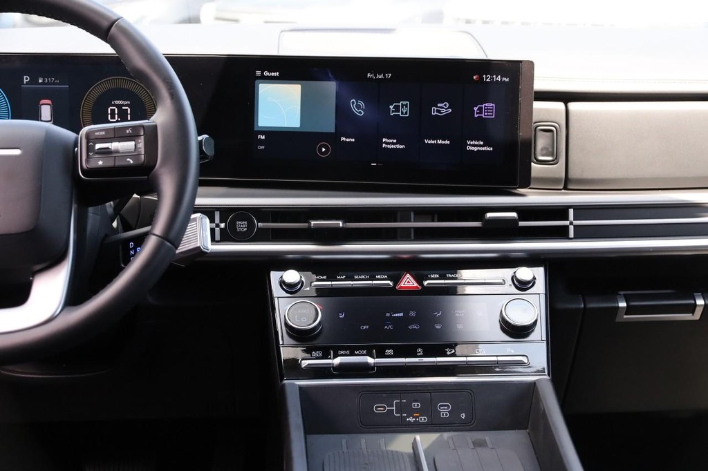 Hyundai Santa Fe Vehicle Image 26