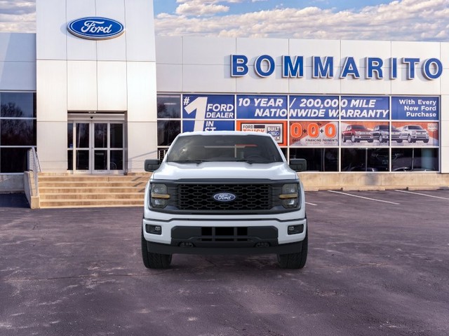 Ford F-150 Vehicle Full-screen Gallery Image 6