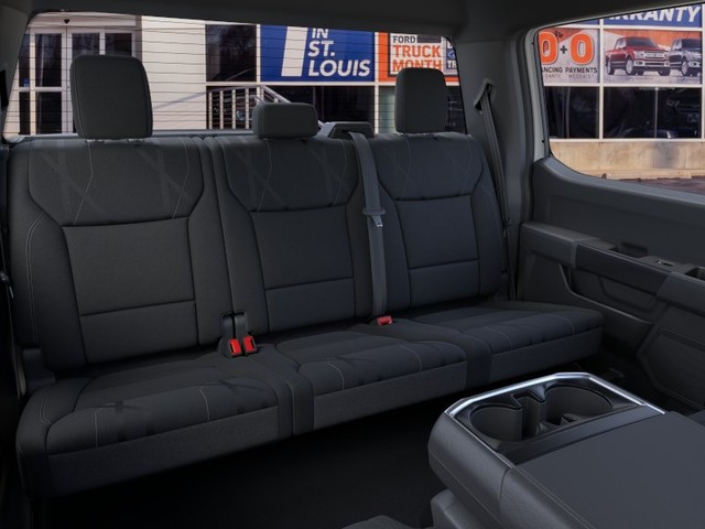 Ford F-150 Vehicle Full-screen Gallery Image 11