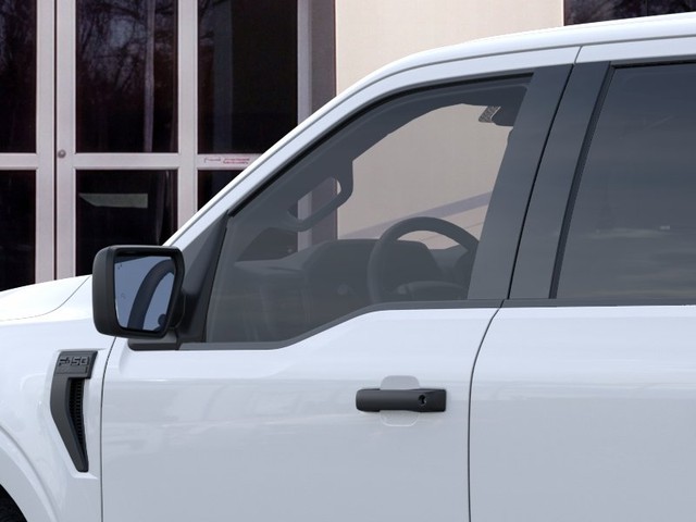Ford F-150 Vehicle Full-screen Gallery Image 20