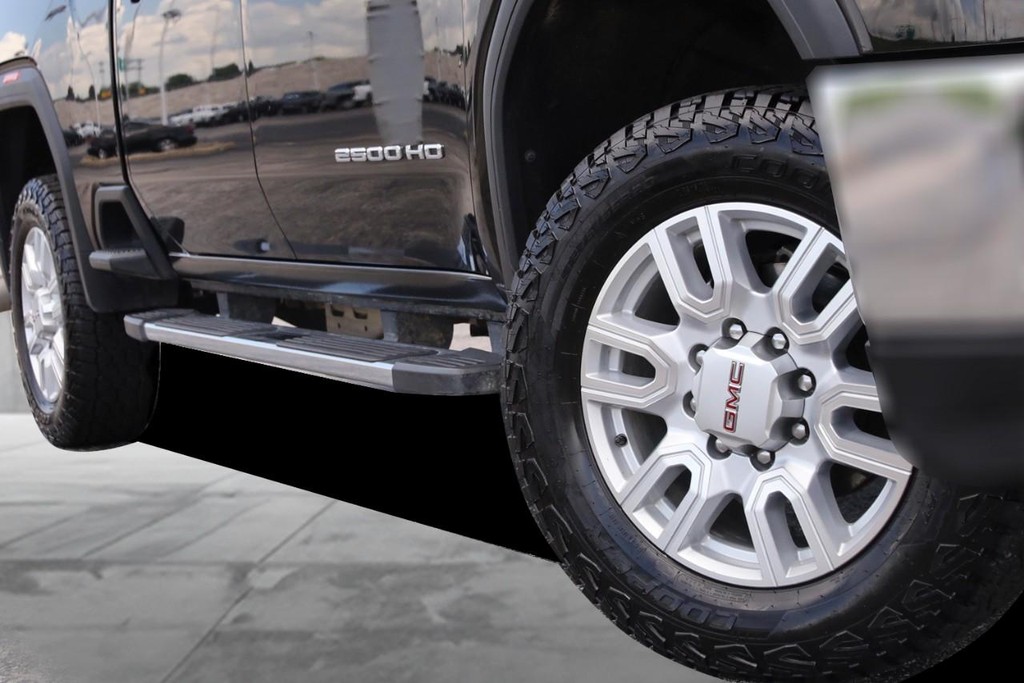 GMC Sierra 2500HD Vehicle Image 03