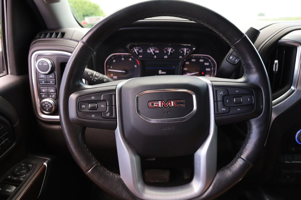 GMC Sierra 2500HD Vehicle Image 10