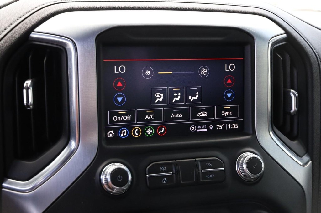 GMC Sierra 2500HD Vehicle Image 16