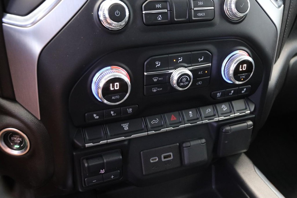 GMC Sierra 2500HD Vehicle Image 18