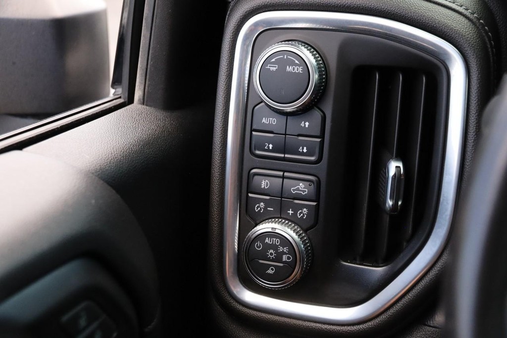 GMC Sierra 2500HD Vehicle Image 20
