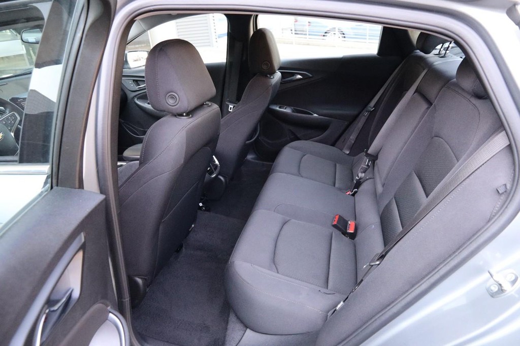 Chevrolet Malibu Vehicle Image 09