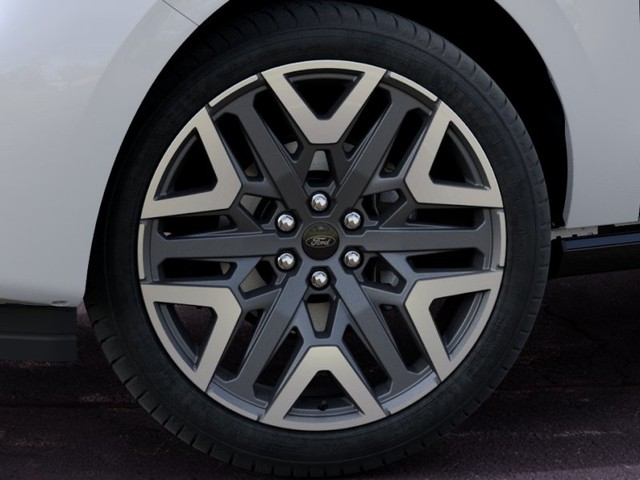 Ford Expedition Max Vehicle Full-screen Gallery Image 19