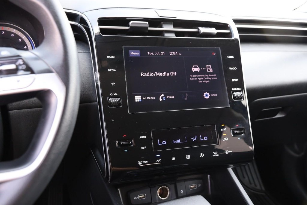Hyundai Tucson Vehicle Image 16