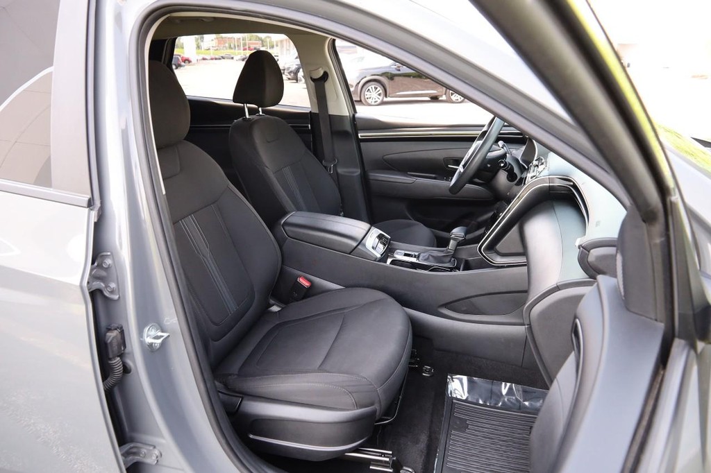 Hyundai Tucson Vehicle Image 28