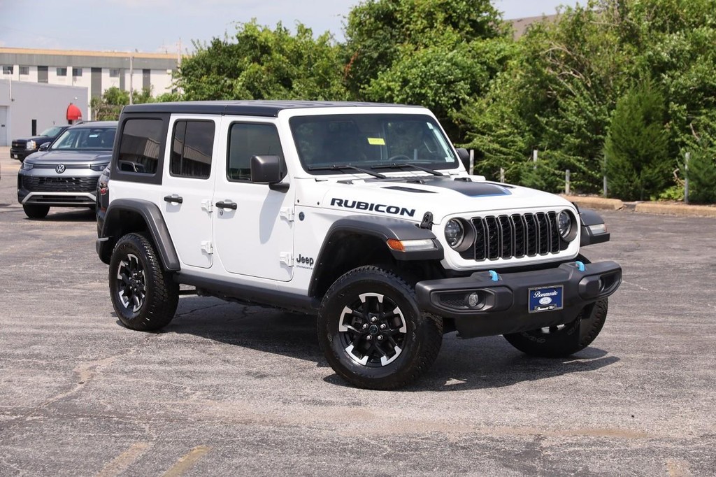 Jeep Wrangler 4xe Vehicle Image 02
