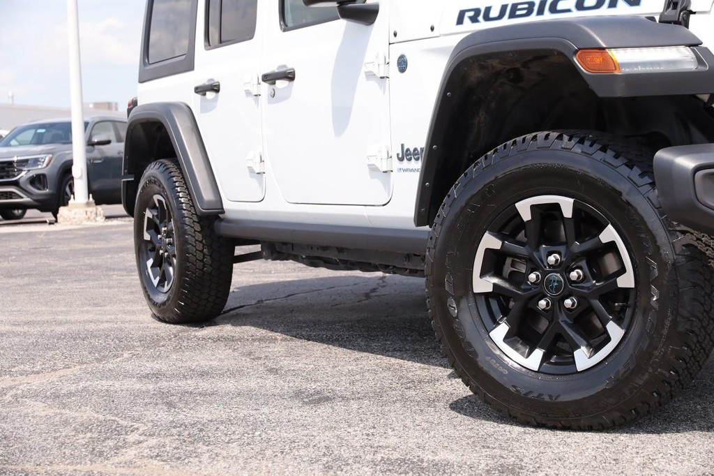 Jeep Wrangler 4xe Vehicle Image 03