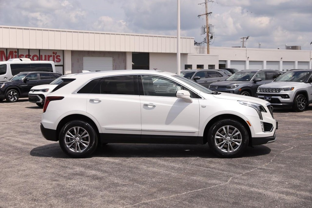 Cadillac XT5 Vehicle Image 05