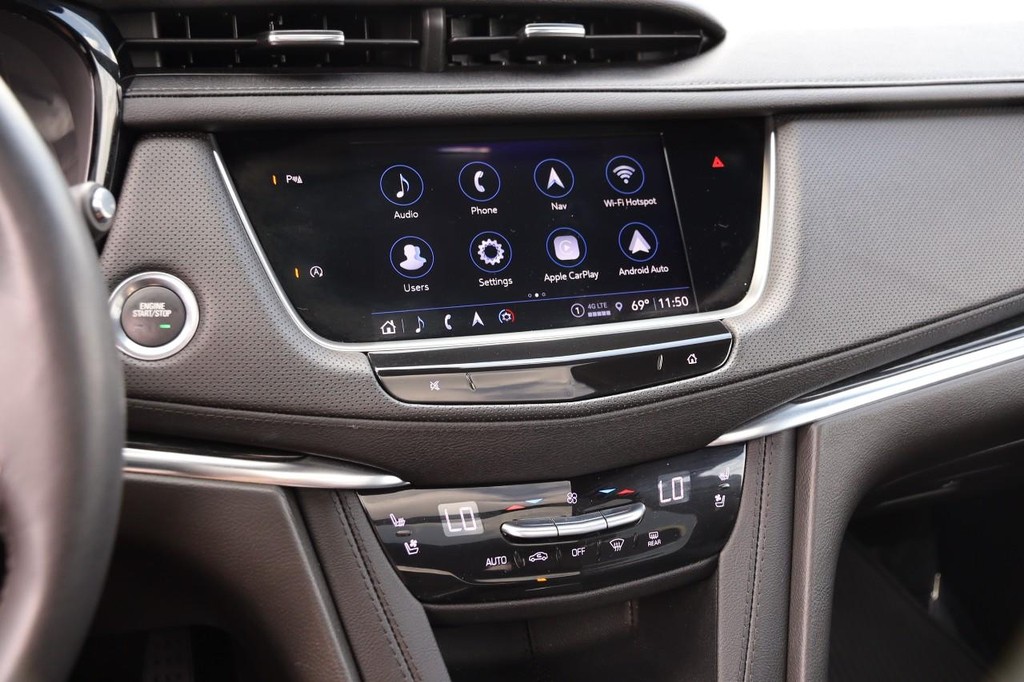 Cadillac XT5 Vehicle Image 17
