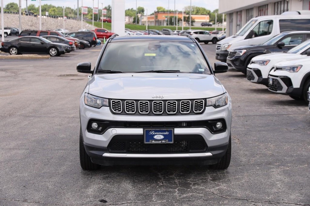 Jeep Compass Vehicle Image 04