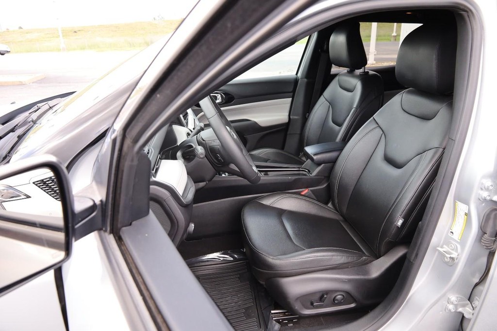 Jeep Compass Vehicle Image 08