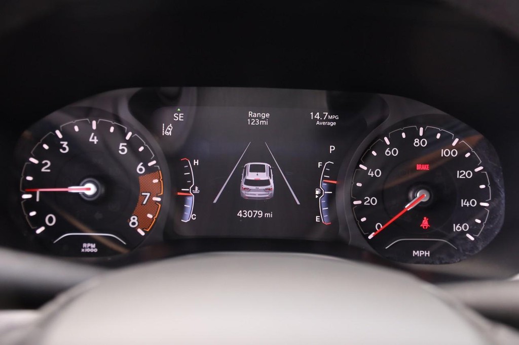 Jeep Compass Vehicle Image 13