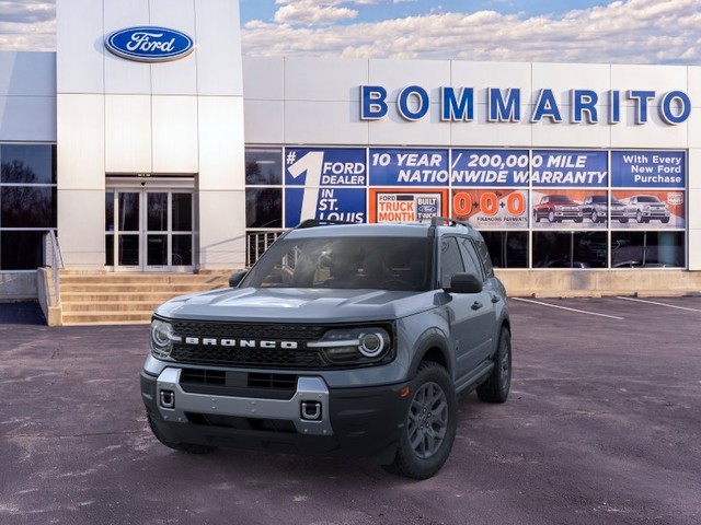 Ford Bronco Sport Vehicle Full-screen Gallery Image 2