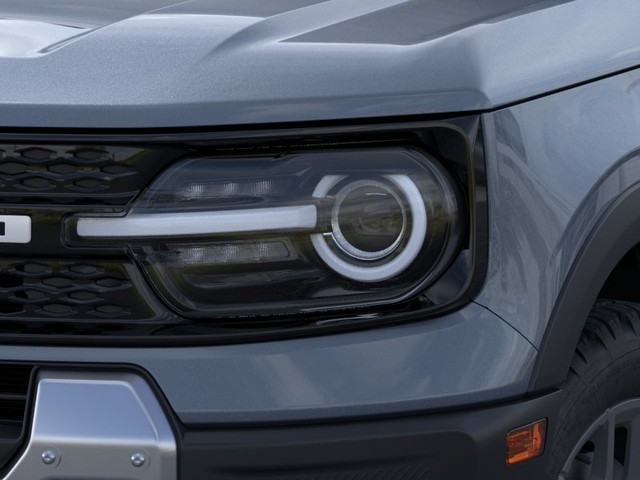 Ford Bronco Sport Vehicle Full-screen Gallery Image 18