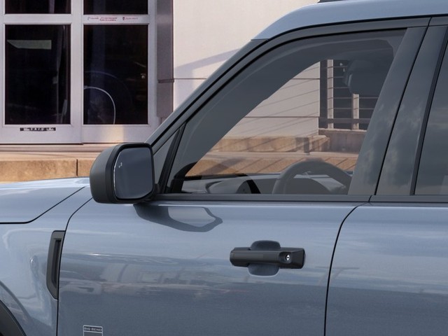 Ford Bronco Sport Vehicle Full-screen Gallery Image 20