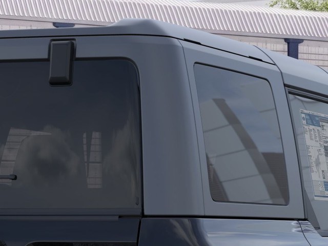 Ford Bronco Vehicle Full-screen Gallery Image 25