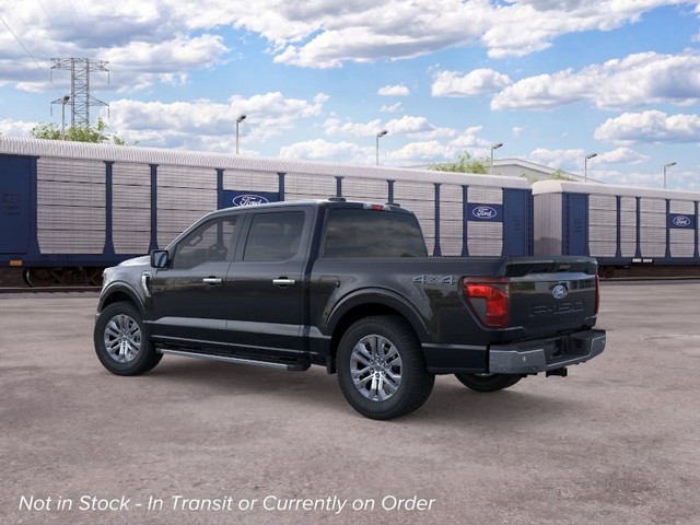 Ford F-150 Vehicle Full-screen Gallery Image 4