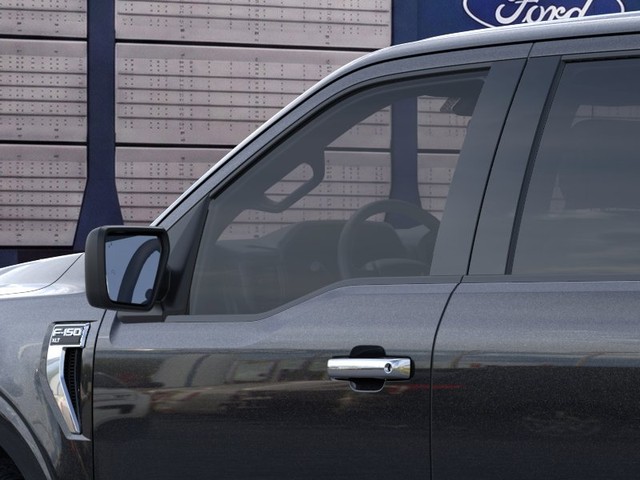 Ford F-150 Vehicle Full-screen Gallery Image 20