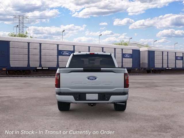 Ford F-150 Vehicle Full-screen Gallery Image 5