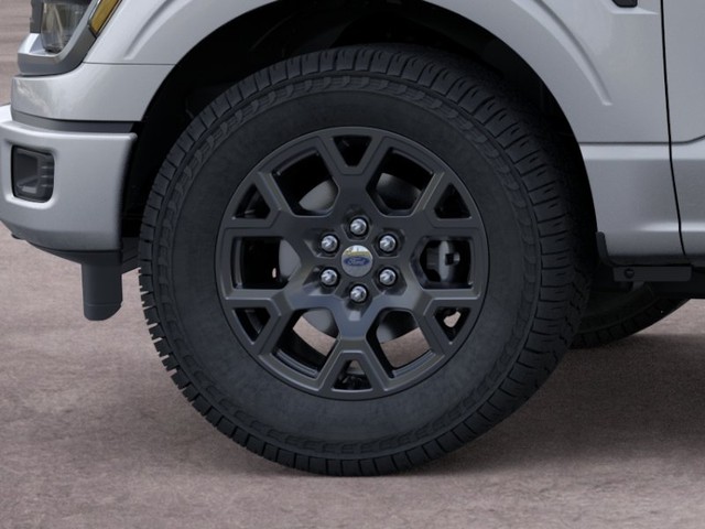 Ford F-150 Vehicle Full-screen Gallery Image 19