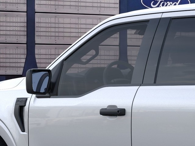 Ford F-150 Vehicle Full-screen Gallery Image 20