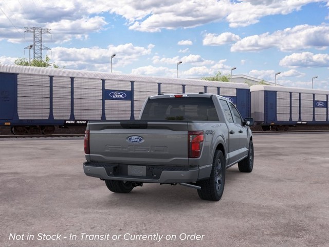 Ford F-150 Vehicle Full-screen Gallery Image 8
