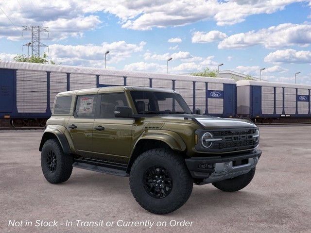 Ford Bronco Vehicle Full-screen Gallery Image 7