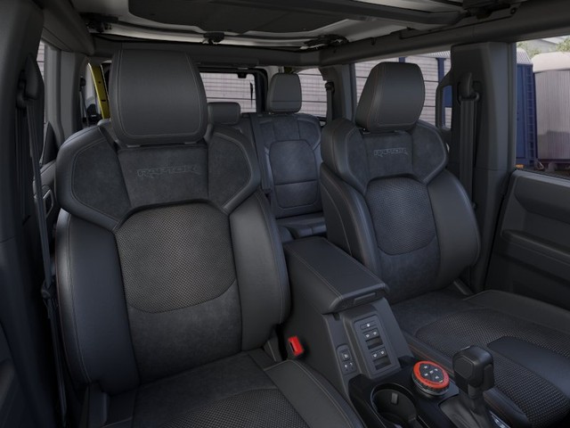 Ford Bronco Vehicle Full-screen Gallery Image 10