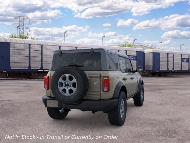 Ford Bronco Vehicle Full-screen Gallery Image 8