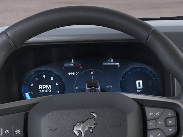 Ford Bronco Vehicle Full-screen Gallery Image 13
