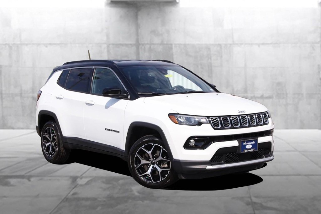 Jeep Compass Vehicle Image 02