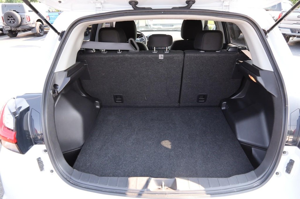 Mitsubishi Outlander Sport Vehicle Full-screen Gallery Image 7