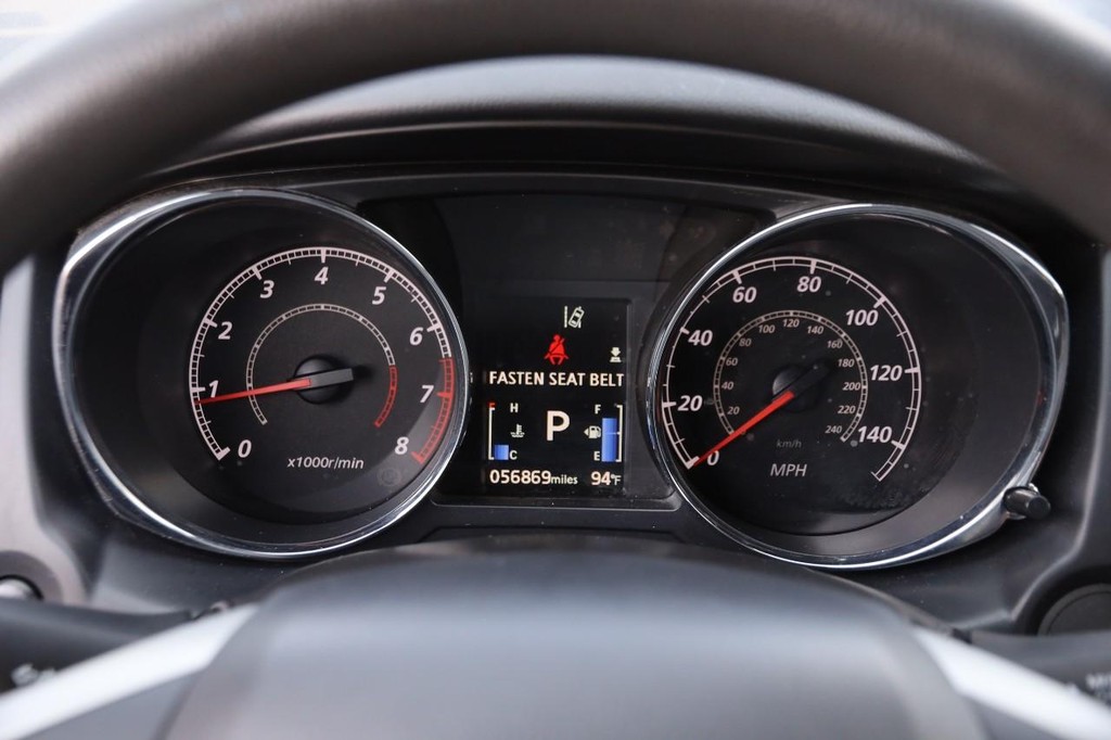 Mitsubishi Outlander Sport Vehicle Full-screen Gallery Image 13