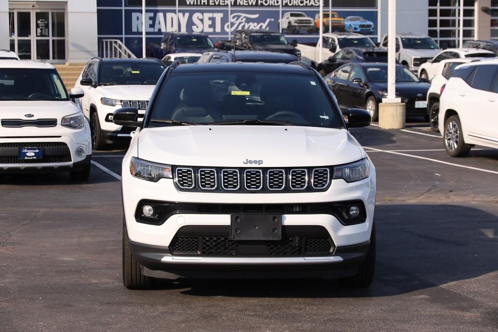 Jeep Compass Vehicle Image 04