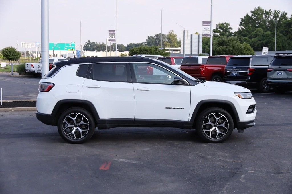 Jeep Compass Vehicle Image 05
