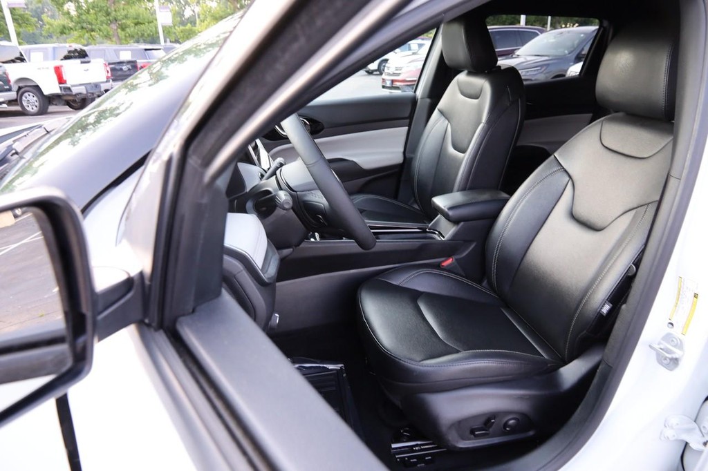 Jeep Compass Vehicle Image 08